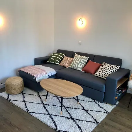 Bel Cosy En Avec Piscine Apartment *